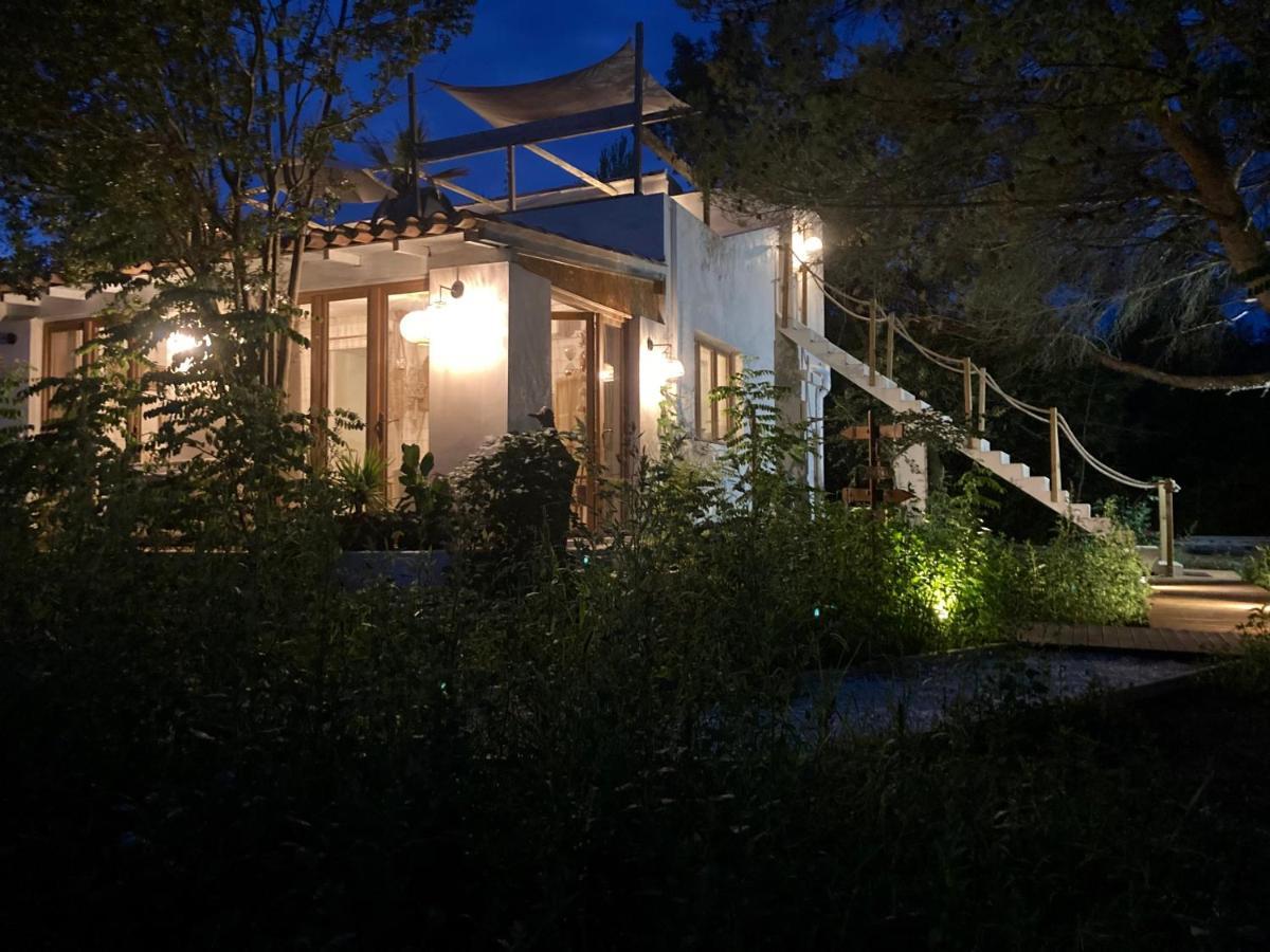 Nuitees Bohemes Bed & Breakfast Gajan  Dış mekan fotoğraf